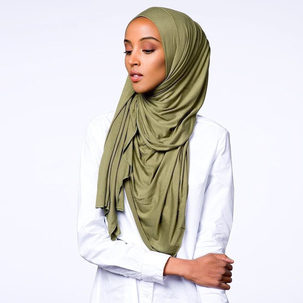 Hijab (Underscarf) – 4 Major Benefits that Every Girl Should Know!