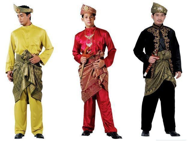 Different Men and Women Attire for Baju Kurung in Malaysia
